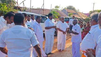 காளையார்கோவில்: மாத்துக்கண்மாய் கிராமத்தில் புதிய கலையரங்கம் திறப்பு