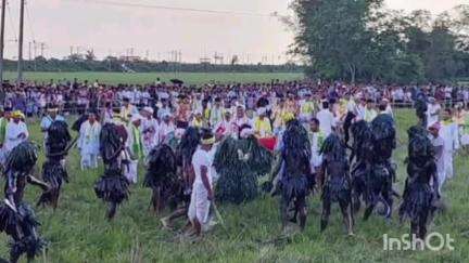 পূব ডিব্ৰুগড়: সোণোৱাল কছাৰী ৰাইজে পৰম্পৰা অনুসৰি ধমল গাঁৱৰ পথাৰত অনুষ্ঠিত কৰিলে  বহুৱা নৃত্য প্ৰদৰ্শন, উপস্থিত থাকে স্থানীয় বিধায়ক