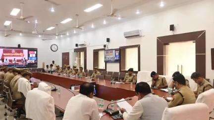 प्रयागराज: रिजर्व पुलिस लाइन त्रिवेणी सभागार में पुलिस आयुक्त द्वारा कार्यशाला का आयोजन किया गया