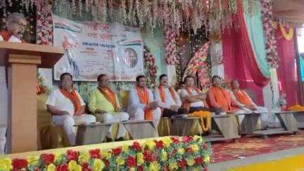 बांसगांव: कौड़ीराम में स्थित अमृत लान में आयोजित हुआ एक राष्ट्र एक चुनाव कार्यक्रम, बांसगांव के विधायक रहे मौजूद