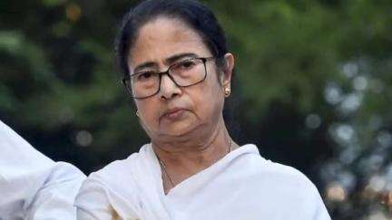 সুতি ২: মুর্শিদাবাদ সফরে আসছে মুখ্যমন্ত্রী, সুতির ছাবঘাটি ময়দানে সভাস্থল পরিদর্শন করলেন সাংসদ