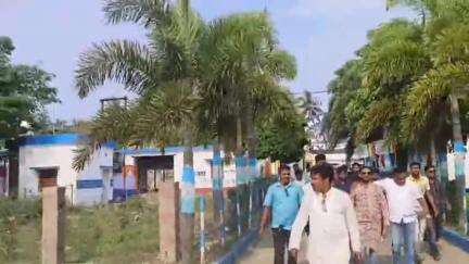 তমলুক: নন্দীগ্রামে সীতানন্দ কলেজে কমিউনিটি টয়লেট ও মুক্ত মঞ্চের উদ্বোধনের আয়োজন, উপস্থিত জেলা পরিষদের সভাধিপতি