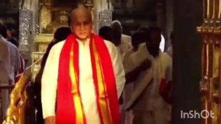 తిరుమల శ్రీవారి సేవలో మాజీ ఎంపీ విజయసాయిరెడ్డి