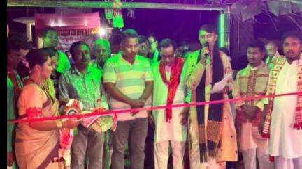 ওদালগুৰি: ধনশ্ৰীঘাটত ধনশ্ৰী আঞ্চলিক ৰঙালী  বিহুৰ মুকলি বিহু প্ৰতিযোগিতাৰ দ্বাৰ শুভ উদ্বোধন কৰে বিধায়ক চৰণ বড়োৱে