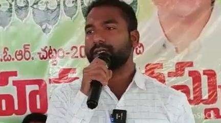 జగిత్యాల: ఈ నెల 4న జరగనున్న నీట్ పరీక్షపై అభ్యర్థులకు పలు సూచనలు చేసిన జిల్లా కలెక్టర్ బి.సత్య ప్రసాద్