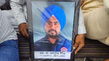ਖੰਨਾ: 22 ਸਾਲਾ ਨੌਜਵਾਨ ਦੀ ਭੇਦ-ਭਰੇ ਹਲਾਤਾਂ ਵਿੱਚ ਮੌਤ ਤੋਂ ਬਾਅਦ ਪਰਿਵਾਰ ਨੇ ਇਨਸਾਫ਼ ਲਈ ਚੰਡੀਗੜ੍ਹ ਤੋਂ ਲੁਧਿਆਣਾ ਹਾਈਵੇ 'ਤੇ ਧਰਨਾ ਲਗਾਇਆ