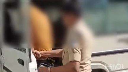 विदिशा नगर: सिविल लाइन थाना के राजीव नगर में तलवार से मारपीट करने वाले 2 युवकों को पुलिस ने शनिवार शाम 4 बजे गिरफ्तार किया