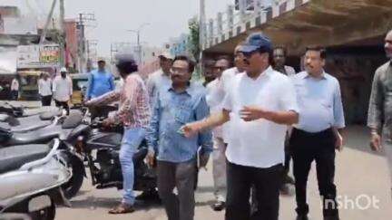గుంటూరు: గుంటూరు నగరానికి ప్రతిష్టాత్మమైన శంకర్ విలాస్ ఆర్ఓబి నిర్మాణ పనుల వేగవంతం చేస్తాం: గుంటూరు నగర కమిషనర్ శ్రీనివాసులు