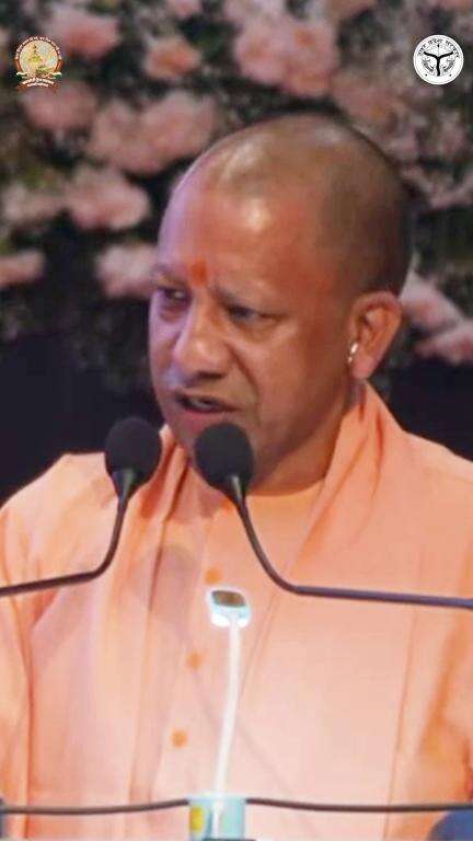 वही लोग निखरते हैं, जो हंसते-हंसते चुनौती को स्वीकार करते हैं। चुनौतियों से पलायन करने वाले लोग ही बिखरते हैं.