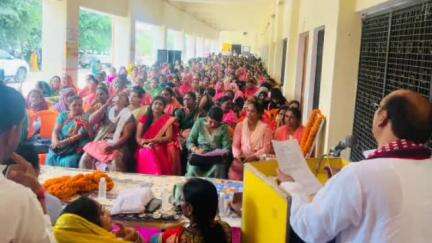 तिलहर: आर्य कन्या इंटर कॉलेज में राष्ट्र एक चुनाव के विषय पर महिला सम्मेलन का आयोजन, उच्च शिक्षा राज्य मंत्री भी शामिल हुईं