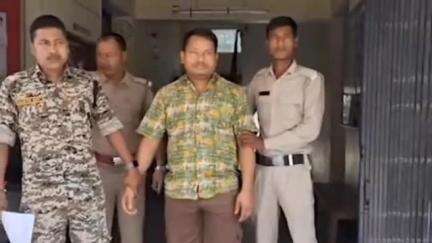 খড়িবাড়ি: বাড়িতে বসে মাদকের ব্যবসা; গৌরসিংজোতে 106 গ্রাম ব্রাউন সুগার সহ গ্রেপ্তার ব্যক্তি, পেশ আদালতে