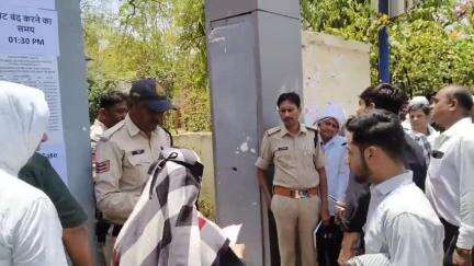 खंडवा नगर: नीट परीक्षा में धार्मिक भेदभाव का आरोप, हिंदू जागरण मंच ने परीक्षा केंद्रों पर उठाया सवाल