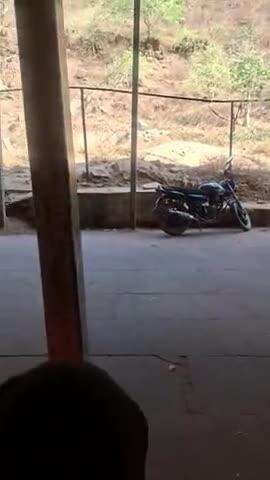kamadgiri parikrama path par Shraddhaluon ki bahut kami ho rhi hai@#@