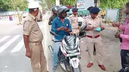 बेतिया: बेतिया में वाहन जांच अभियान, ₹2 लाख 6 हजार 500 का जुर्माना वसूला