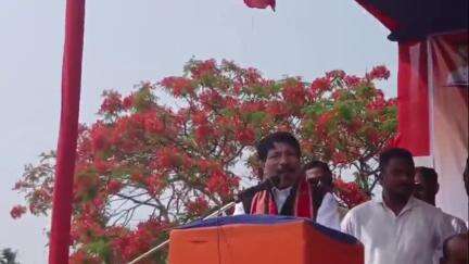 বালিজানা: গোৱিন্দপুৰত এনডিএ-ৰ প্ৰাৰ্থীৰ হৈ নিৰ্বাচনী প্ৰচাৰ চলায় মন্ত্ৰী অতুল বৰাই