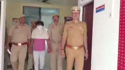 बांसी: बांसी पुलिस ने ₹25,000 के इनामिया बिहारी शातिर बदमाश को किया गिरफ्तार, अवैध तमंचा और एक पिकअप हुई बरामद