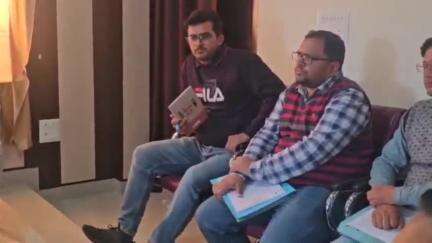 लोहाघाट: नगर लोहाघाट में पेयजल की समस्या के निदान के लिए नगर पालिका, जलसंस्थान, जल निगम, जनप्रतिनिधियों और लोगों ने की बैठक