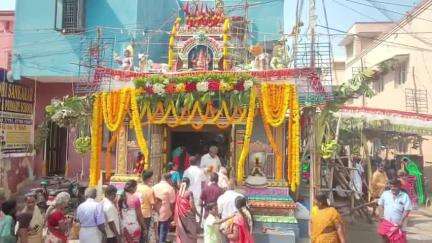 காஞ்சிபுரம்: பெரிய காஞ்சிபுரம் பகுதியில் அருள்மிகு ஸ்ரீ பொய்யாமுடி விநாயகர் திருக்கோவில் கும்பாபிஷேகம் நடைபெற்றது