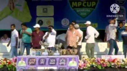 বাঁকুড়া ২: তামলিবাঁধ ময়দানে MP কাপ 2025-এর ফাইনাল খেলার বিজয়ীদের হাতে তুলে দেওয়া হল পুরস্কার