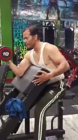 motivational guru during workout#tranding #viralvideo