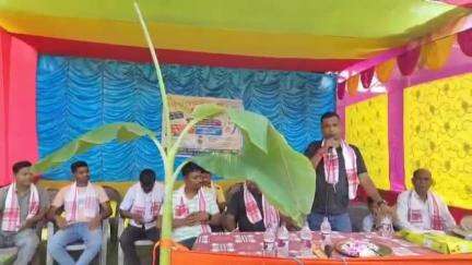 বিজনী ভাগ: বিজনীৰ ২ নং‌ বিষ্ণুপুৰত প্ৰতিযোগিতামূলক ক্ৰিকেট খেল শুভাৰম্ভ‌ কৰে বিজনীৰ বিধায়ক অজয় কুমাৰ ৰায়ে