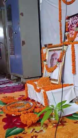 श्रद्धधेय अनूपलाल दादाजी के श्रद्धाअनुष्ठान में प्रभातसंगीत कीर्तन ईश्वर गुरु पूजा स्वाध्याय एवं श्रद्धायुक्त प्रार्थन