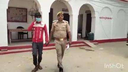 महसी: चिड़ीमारन पुरवा से मारपीट और नाबालिग से छेड़छाड़ के मामले में खैरीघाट थाने की पुलिस ने एक वारंटी को किया गिरफ्तार