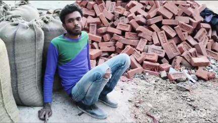 देवेंद्रनगर: बिरवाही रोड देवेन्द्रनगर में दो बाइकों की आमने-सामने टक्कर, चार लोग घायल