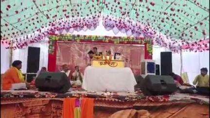 सोहागपुर: श्री लक्ष्मी नारायण महायज्ञ में रामकिशोर दुबे जी: धर्म की स्थापना के लिए प्रभु का अवतार होता है