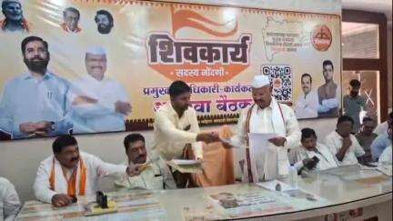 सिल्लोड: सिल्लोड-सोयगाव कृषी उत्पन्न बाजार समिती सभापतीपदी विश्वास दाभाडे तर, उप सभापतीपदी संदीप राऊत यांची बिनविरोध निवड