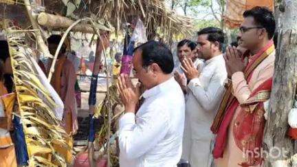 मुंगावली: ग्राम दौलतपुर थातखेड़ा में आयोजित श्री राम महायज्ञ में विधायक बृजेंद्र सिंह यादव हुए शामिल, संतों से लिया आशीर्वाद
