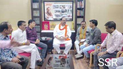 रतलाम नगर: रतलाम प्रेस क्लब की नवनिर्वाचित कार्यकारिणी ने कैबिनेट मंत्री चेतन्य काश्यप से की सौजन्य भेंट