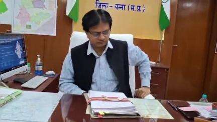 रैपुरा: जिले के उपार्जन केंद्रों पर 2 लाख 94 हजार क्विंटल से अधिक गेहूं शेष, कलेक्टर ने परिवहनकर्ता को नोटिस जारी किया