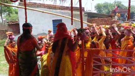 चन्द्रपुरा: कोरकोटा में पांच दिवसीय लक्ष्मी नारायण प्राण प्रतिष्ठा महायज्ञ को लेकर भव्य कलश यात्रा निकाली गई