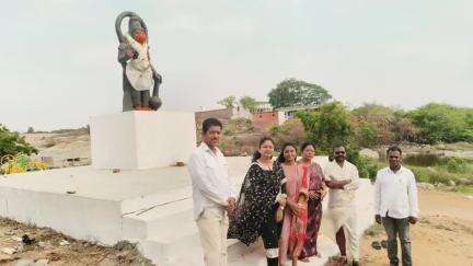సిరిసిల్ల: భీముని మల్లారెడ్డిపేట శ్రీ వీరాంజనేయ స్వామి ని దర్శించుకున్న మెజిస్ట్రేట్