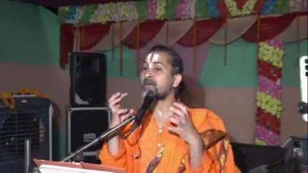 पकड़ी दयाल: ब्राह्मण टोली नीम गाछी चौक पर आयोजित श्रीविष्णु महायज्ञ में राम शंकर जी ने चौथे दिन श्रीराम के जन्म की कथा सुनाई