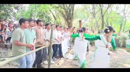 তিনিচুকীয়া: সদৰৰ ন-পুখুৰীস্থিত মৰুৎ নন্দন কাননত দশম বাৰ্ষিক মটক বিহু উদযাপন, আফ্ৰিকাৰ পৰ্যটকৰ বিহু নাচত অংশগ্ৰহণ