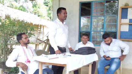 নাহৰকটীয়া: নাহৰকটীয়াৰ আমগুৰিত অনুষ্ঠিত কৰা হয় আদিবাসী ছাত্র সন্থা আৰু আদিবাসী মহিলা সমিতিৰ সাধাৰণ সভা আৰু সমিতিৰ পুনৰগঠন