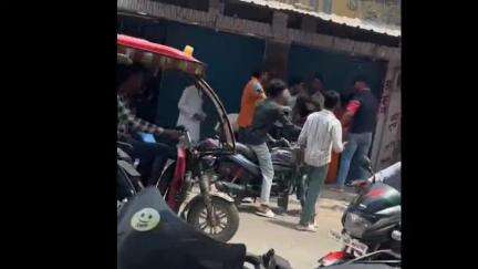 हथुआ: मीरगंज में भसूर ने भाई और उसकी पत्नी को मारपीट कर घायल किया, पीड़िता ने थाने में दी शिकायत