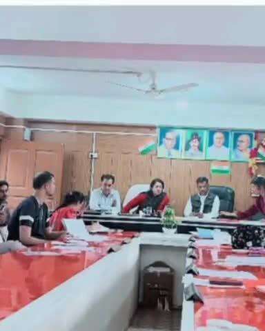 करसोग: नगर पंचायत करसोग में अध्यक्ष सविता गुप्ता की अध्यक्षता में मासिक बैठक सम्पन्न हुई