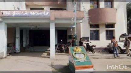 फारबिसगंज: फारबिसगंज पुलिस ने रेड लाइट एरिया में छापेमारी कर एक लड़की को किया बरामद