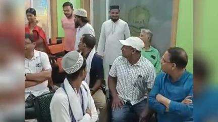 জাঙ্গিপাড়া: মাদ্রাসা পরীক্ষা পরিষদের ফাজিল পরীক্ষায় রাজ্যে দ্বিতীয়, মাধ্যমিক পরীক্ষায় নবম স্থানাধিকারীকে জাঙ্গিপাড়ায় সংবর্ধনা