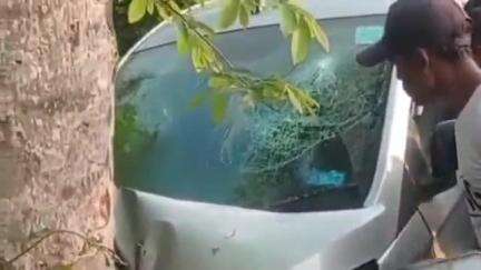 নাজিৰা: মেজেঙাৰ ৱেলফেয়াৰ চেণ্টাৰৰ সমীপত পুৱতি নিশা সংঘটিত হল এক ভয়ংকৰ পথ দুৰ্ঘটনা,থিতাতে নিহত হল দুজন ব্যক্তি