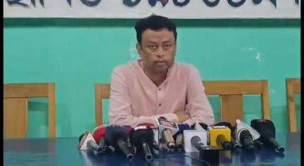 বৰপেটা: 'বিজেপি-এজিপিয়ে মিথ্যাচাৰৰ আশ্রয় লৈছে', গৌৰৱ গগৈৰ সভা বাতিলক লৈ প্ৰেছ ক্লাবত প্ৰদেশ কংগ্ৰেছৰ কাৰ্যকৰী সভাপতিৰ সংবাদ মেল