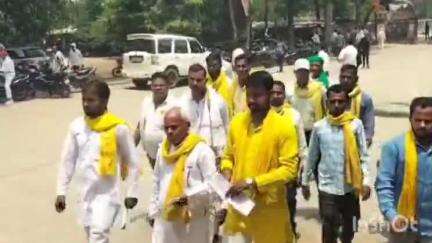 हर्रैया: सुभासपा कार्यकर्ताओं ने हर्रैया तहसील में SDM के जरिए प्रधानमंत्री को जातीय जनगणना के लिए भेजा धन्यवाद पत्र