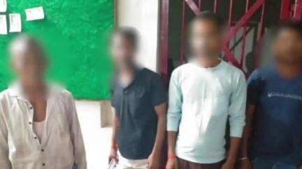 ओबरा: ओबरा थाने की पुलिस ने गौरी गांव से चार NBW वारंटियों को गिरफ्तार किया