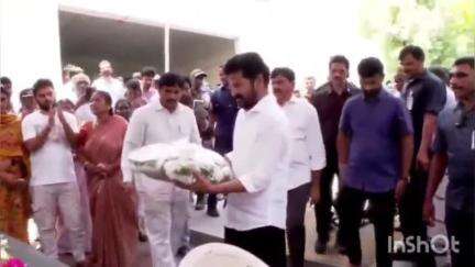 ఖైరతాబాద్: జూబ్లీహిల్స్ లో హై కోర్టు న్యాయమూర్తి జస్టిస్ ప్రియదర్శినికి నివాళులు అర్పించిన సీఎం రేవంత్ రెడ్డి