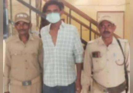 जसपुर: कोतवाली पुलिस ने भगवंतपुर हाईवे से एक आरोपी को अवैध तमंचा और एक जिंदा कारतूस के साथ किया गिरफ्तार