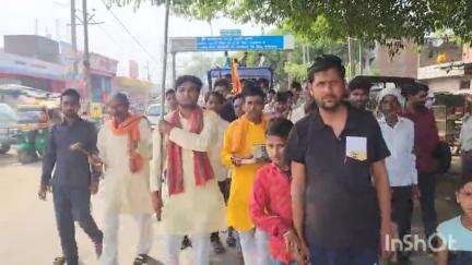 बिसौली: सिचौली गांव में मां दुर्गा की प्राण प्रतिष्ठा के लिए आधा दर्जन गांवों से होते हुए भव्य कलश शोभा यात्रा निकाली गई
