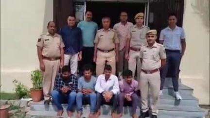 सांगोद: सिमलिया पुलिस ने अवैध शराब और हथियार के खिलाफ कार्रवाई कर 4 आरोपियों को किया गिरफ्तार, कार ज़ब्त